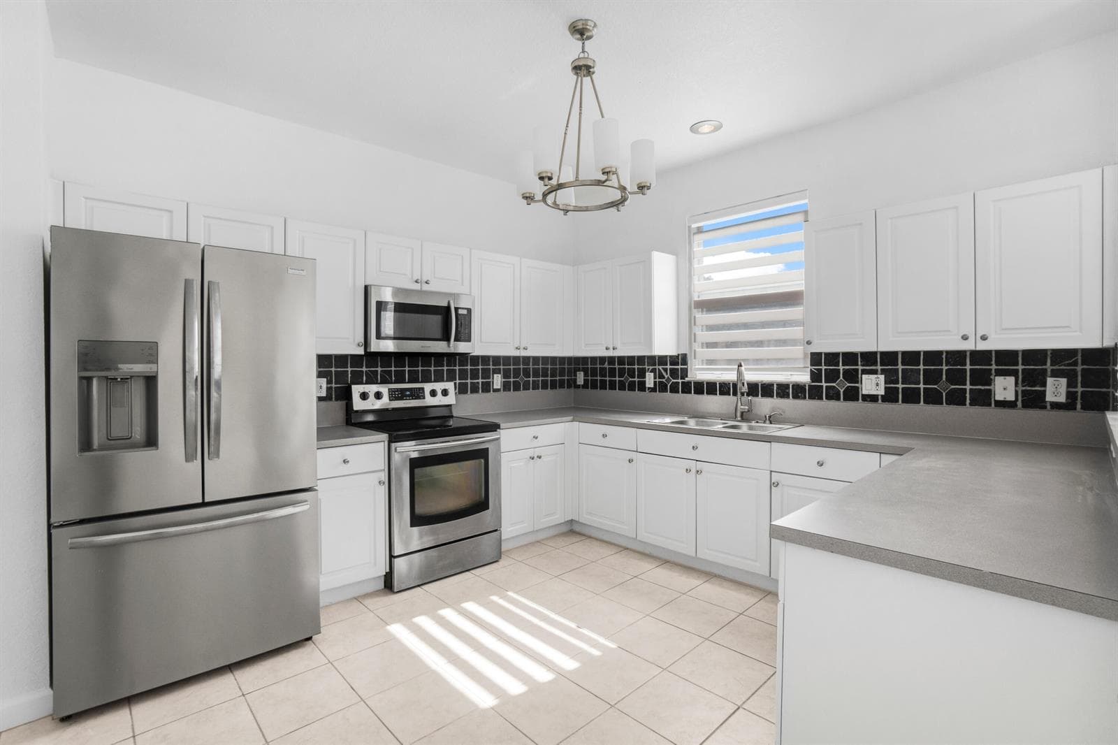 9002 SW 214th Lane, Cutler Bay FL 33189 — 5