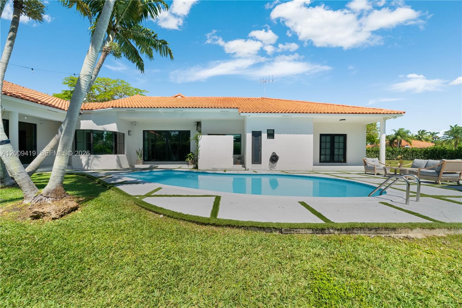 18326 SW 83rd Pl, Palmetto Bay FL 33157 — 64