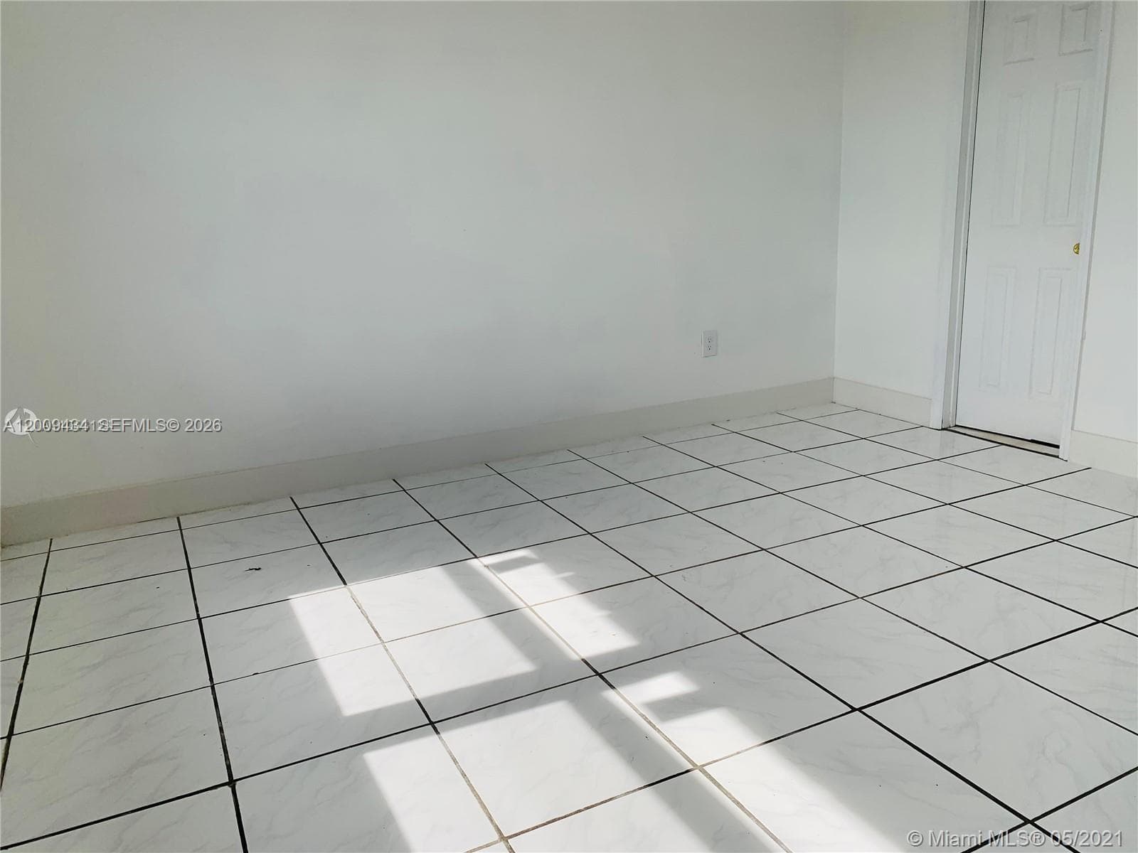 1325 W 68th St # 514, Hialeah FL 33014 — 9