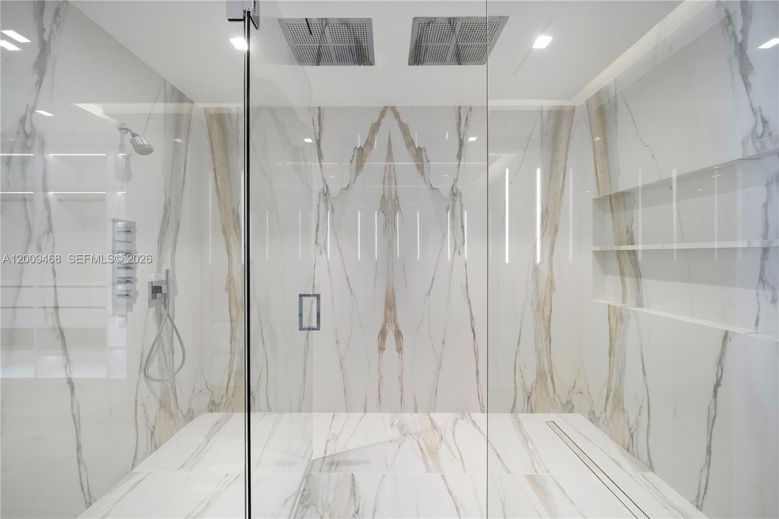 100 S Pointe Dr # 1206, Miami Beach FL 33139 — 24
