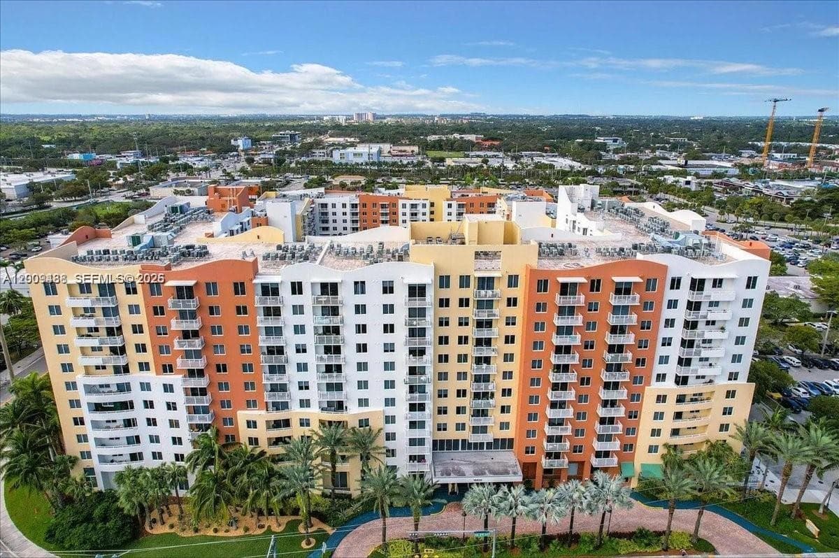 18800 NE 29th Ave # 302, Aventura FL 33180 — 2