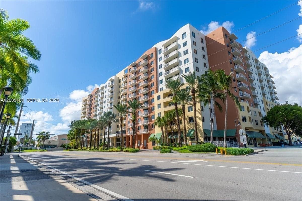 18800 NE 29th Ave # 302, Aventura FL 33180 — 1