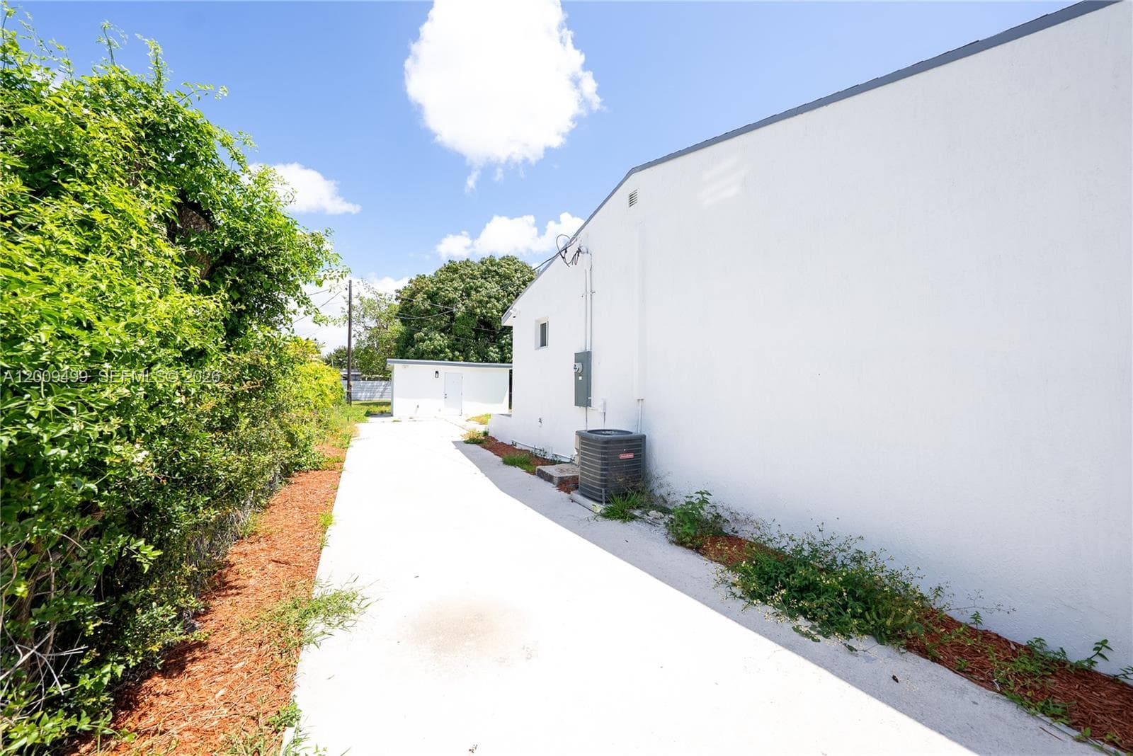 1221 NW 75th St # 0, Miami FL 33147 — 29