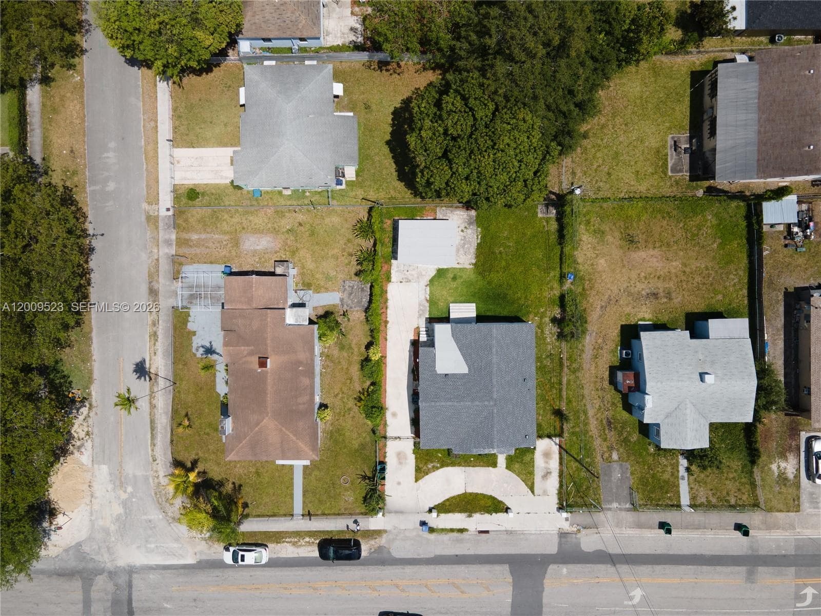 1221 NW 75th St # 0, Miami FL 33147 — 20