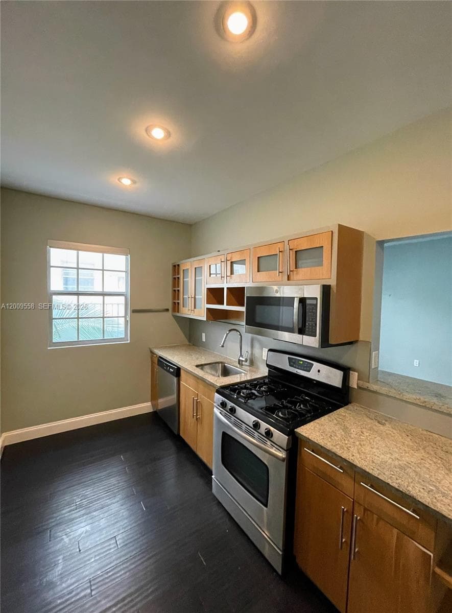 815 Euclid Ave # 9, Miami Beach FL 33139 — 3