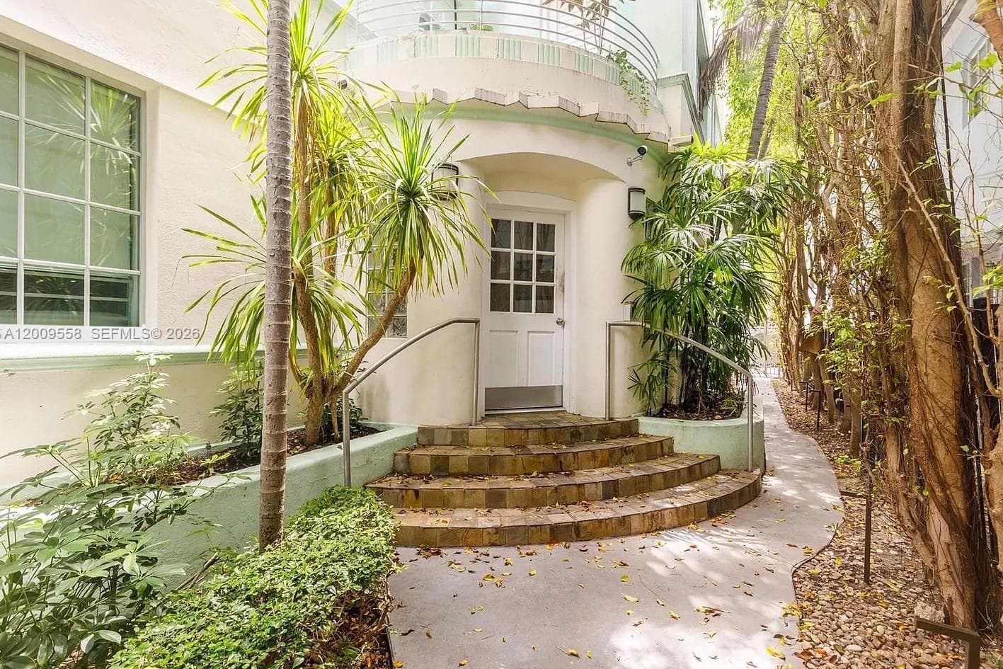 815 Euclid Ave # 9, Miami Beach FL 33139 — 1
