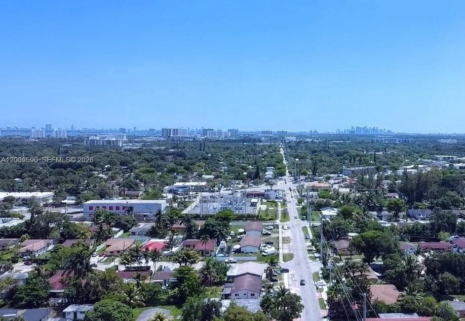 14615 NE 14th Ave, Miami FL 33161 — 15