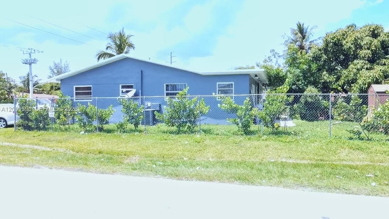 14615 NE 14th Ave, Miami FL 33161 — 4