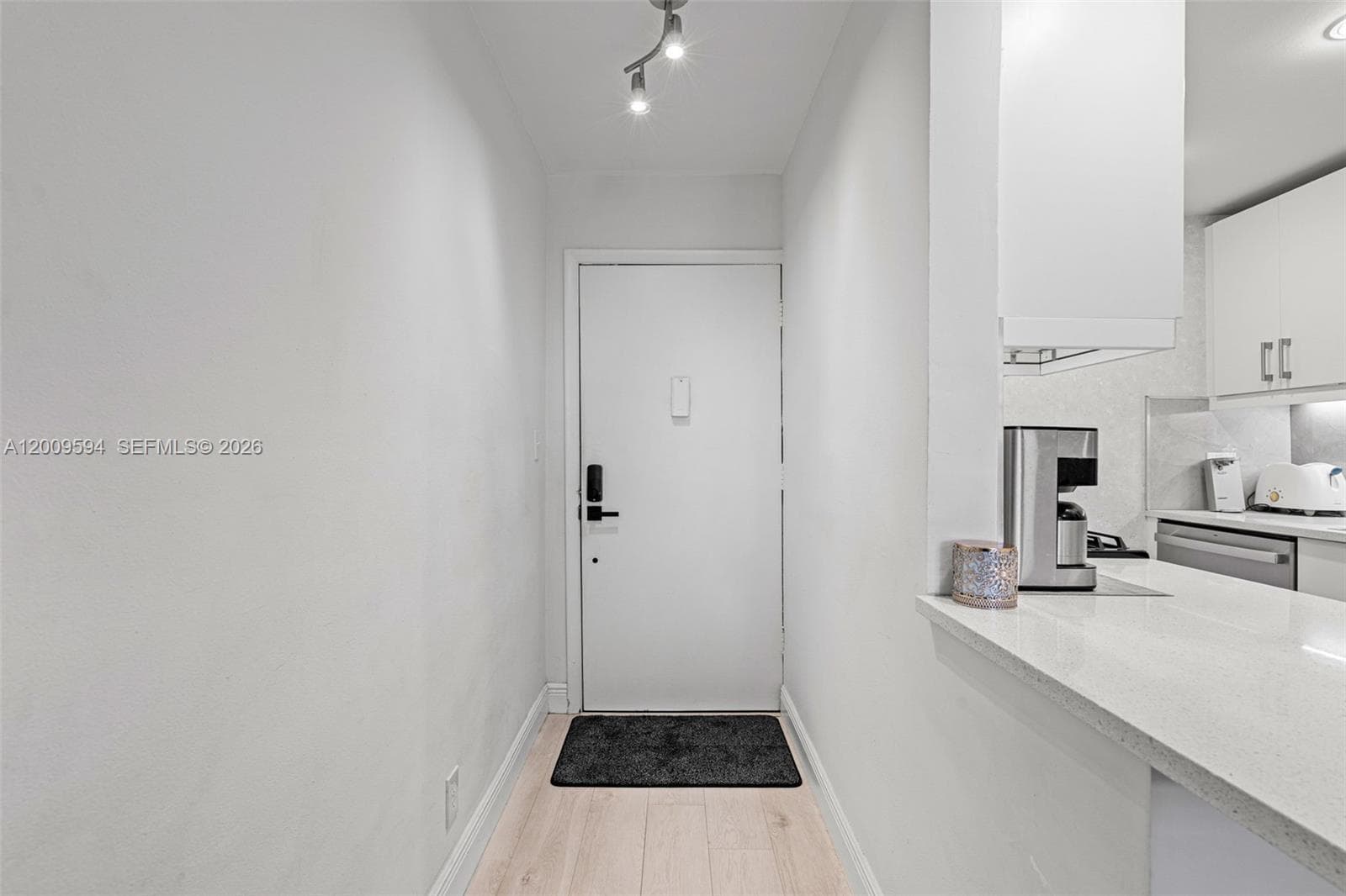 915 Jefferson Ave # 2E, Miami Beach FL 33139 — 2