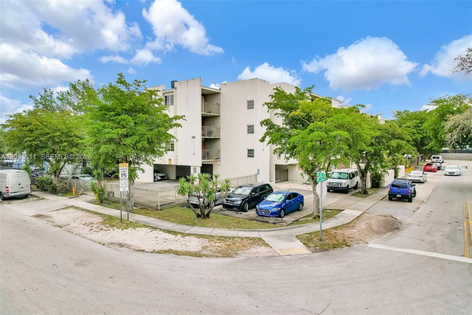1225 NE 124th St # 49C, North Miami FL 33161 — 27