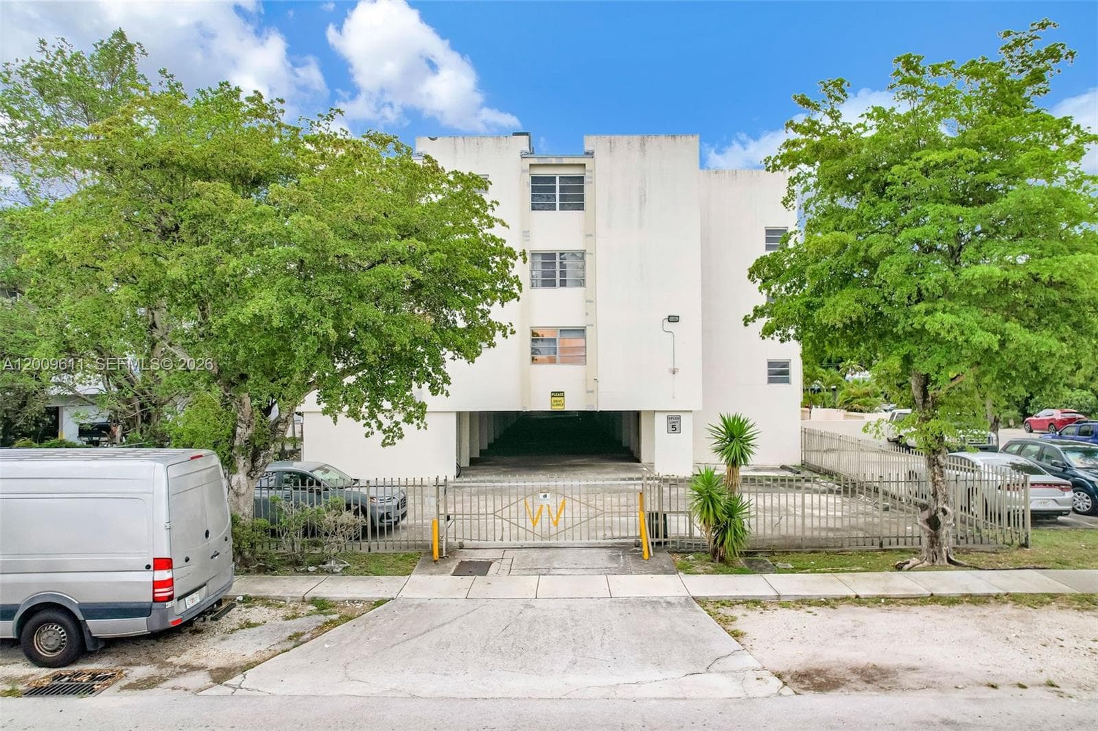 1225 NE 124th St # 49C, North Miami FL 33161 — 26