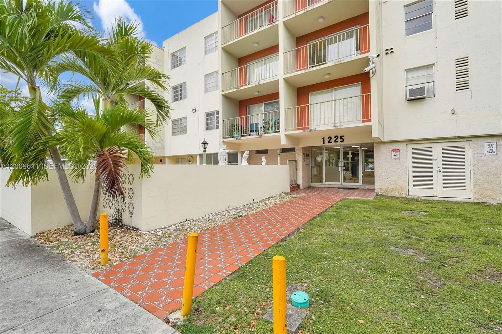 1225 NE 124th St # 49C, North Miami FL 33161 — 1