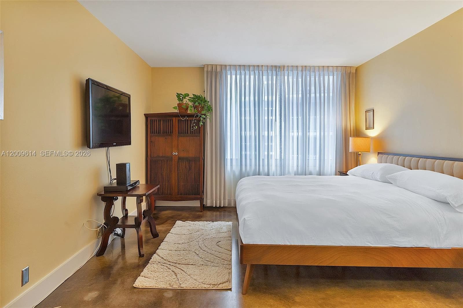 1200 West Ave # 423, Miami Beach FL 33139 — 27