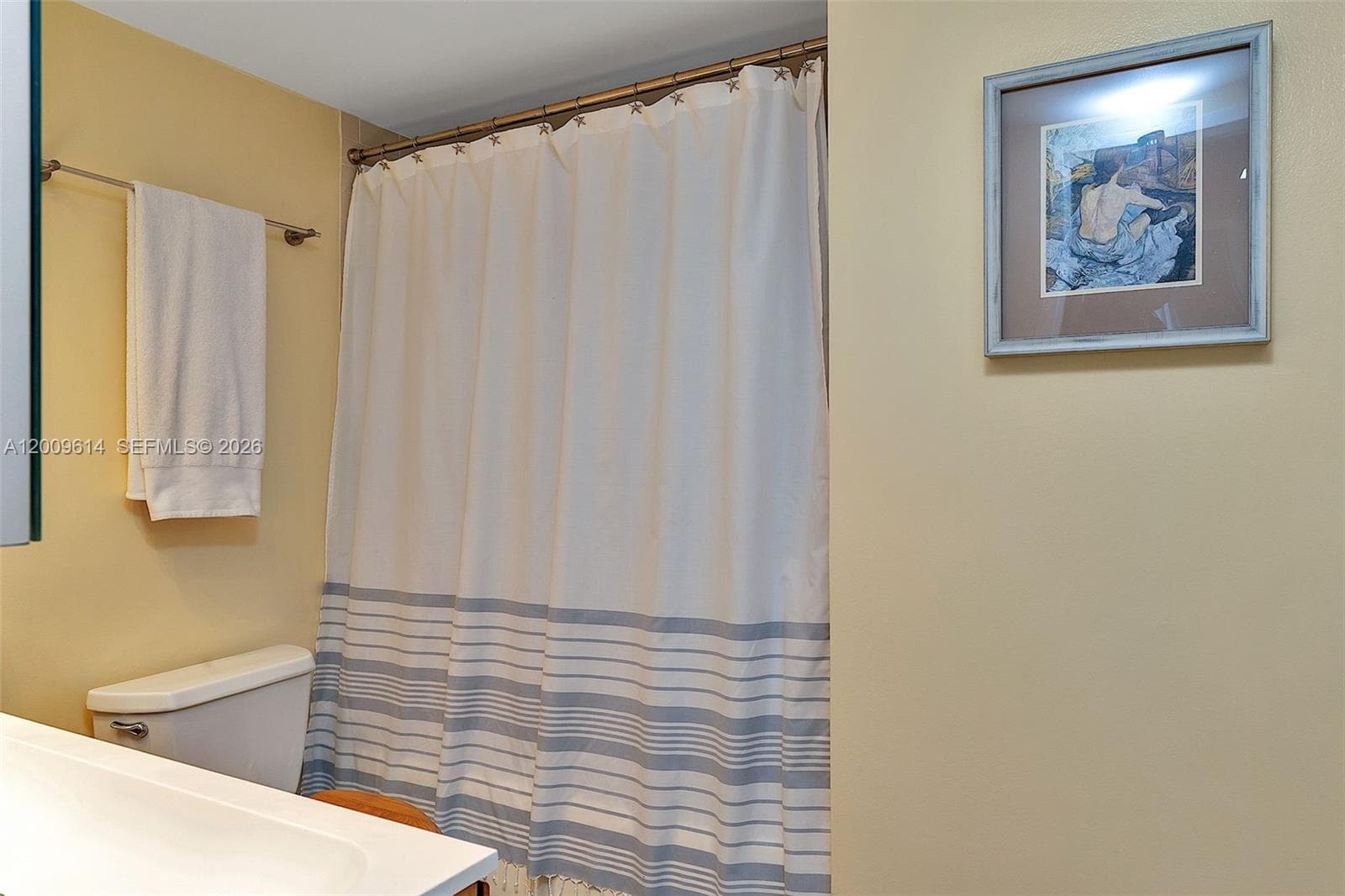 1200 West Ave # 423, Miami Beach FL 33139 — 24