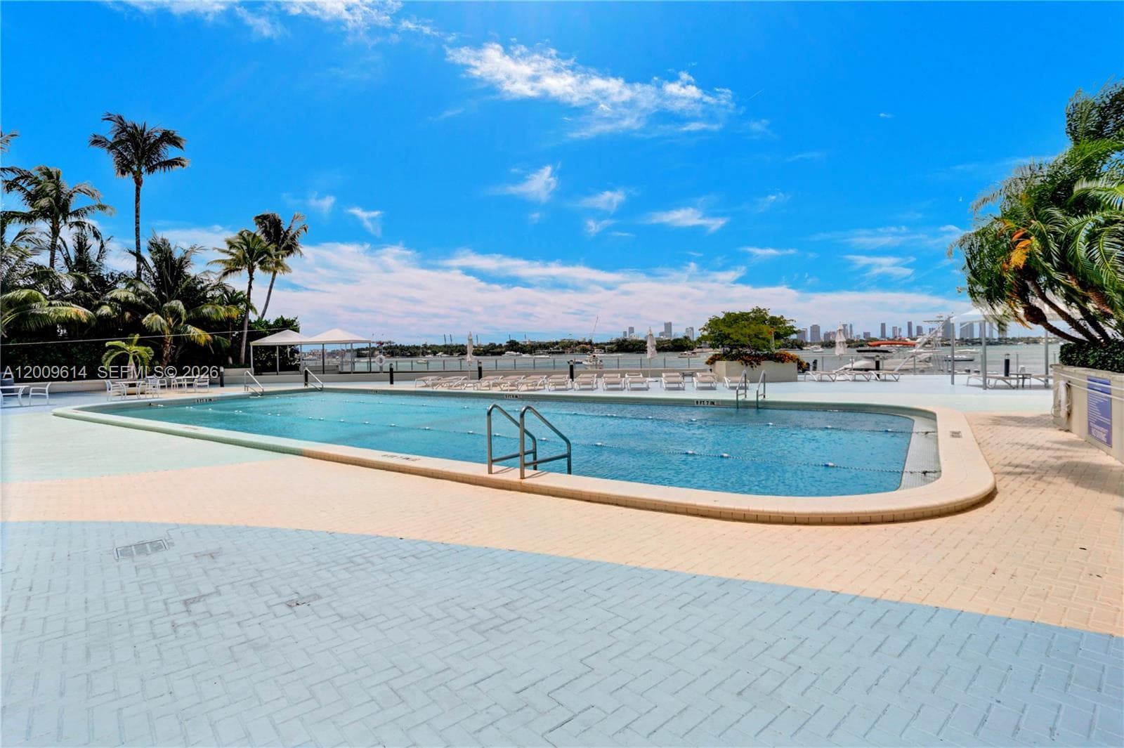 1200 West Ave # 423, Miami Beach FL 33139 — 40
