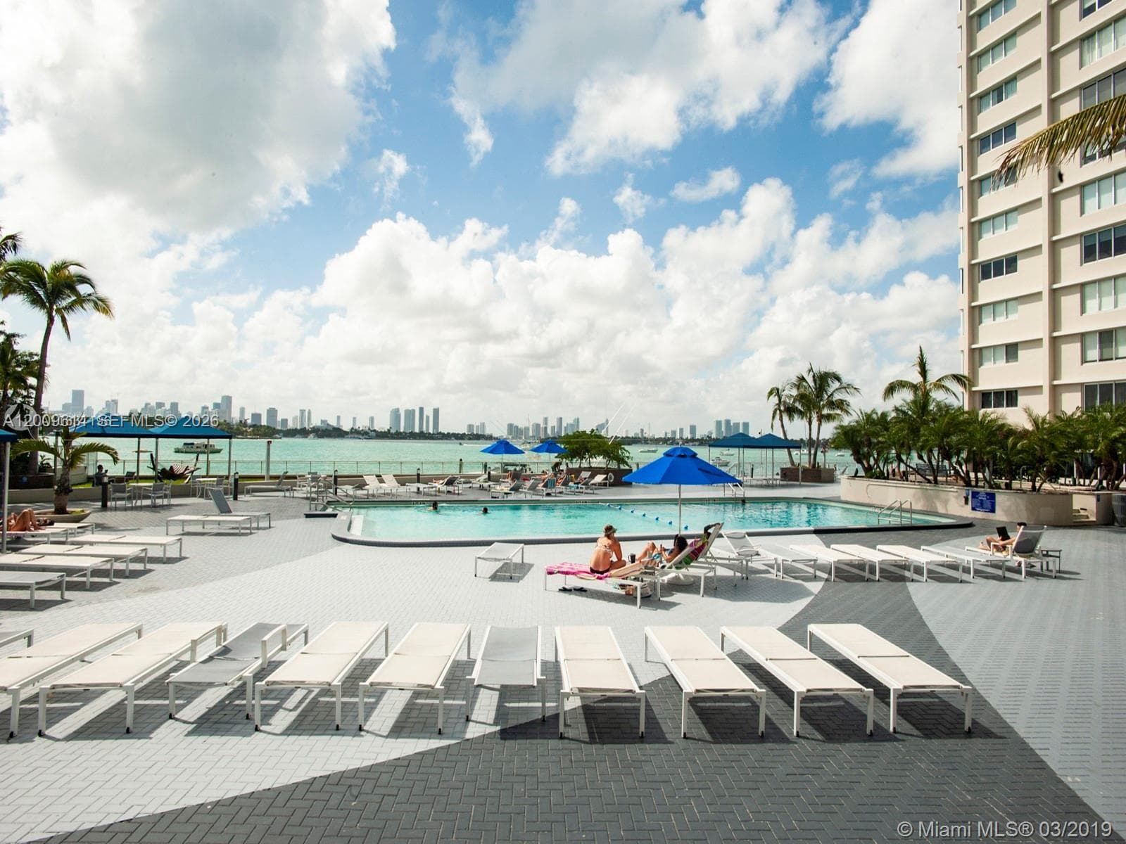 1200 West Ave # 423, Miami Beach FL 33139 — 74