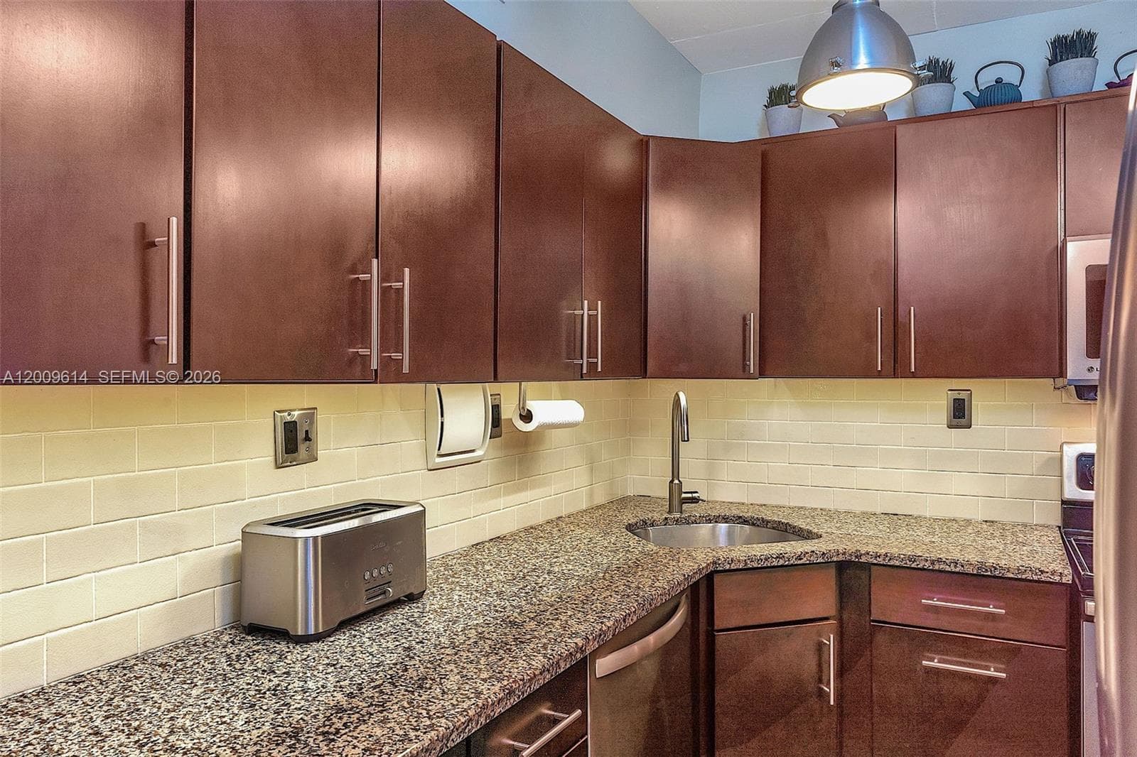 1200 West Ave # 423, Miami Beach FL 33139 — 4
