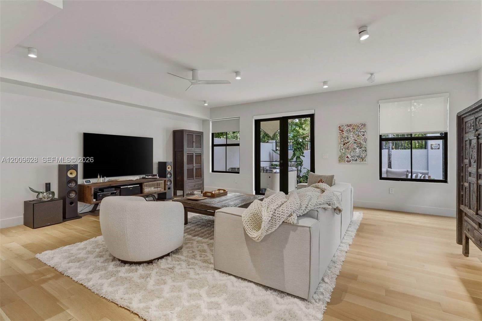 3036 Mcdonald Street, Miami FL 33133 — 7