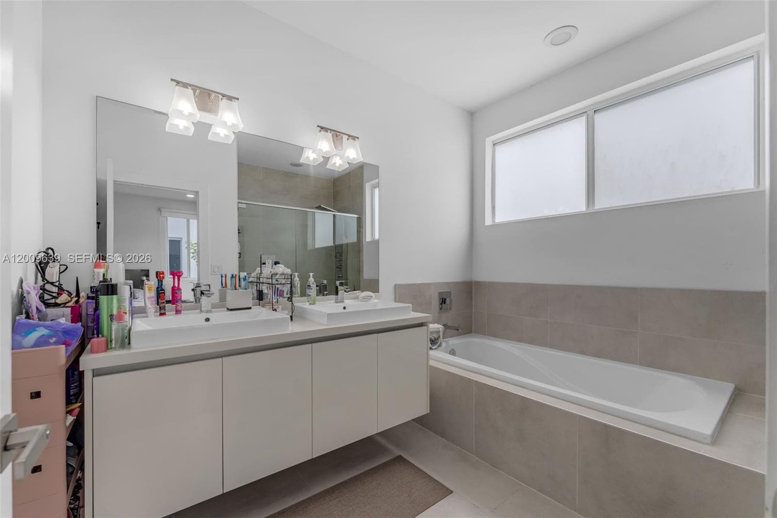7234 NW 103rd Path, Doral FL 33178 — 27