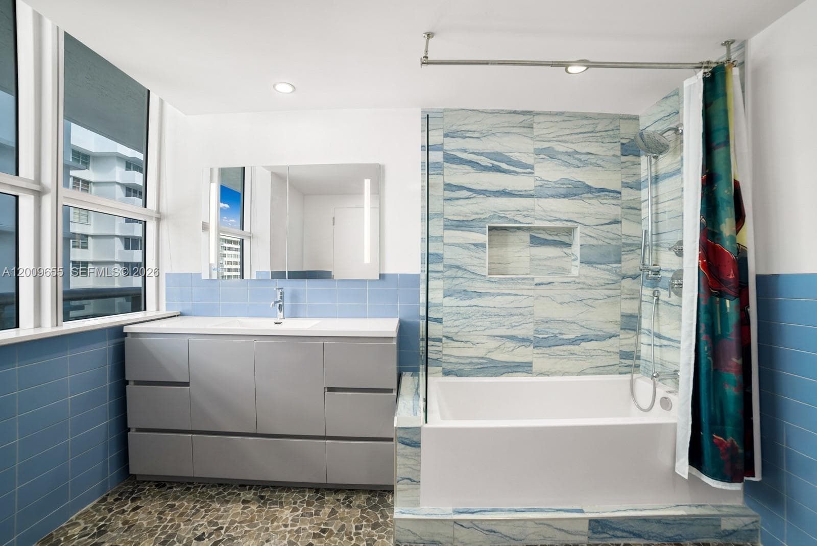 5801 Collins Ave # 1200, Miami Beach FL 33140 — 37