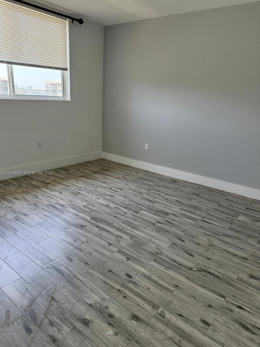 2851 Leonard Dr # J505, Aventura FL 33160 — 3