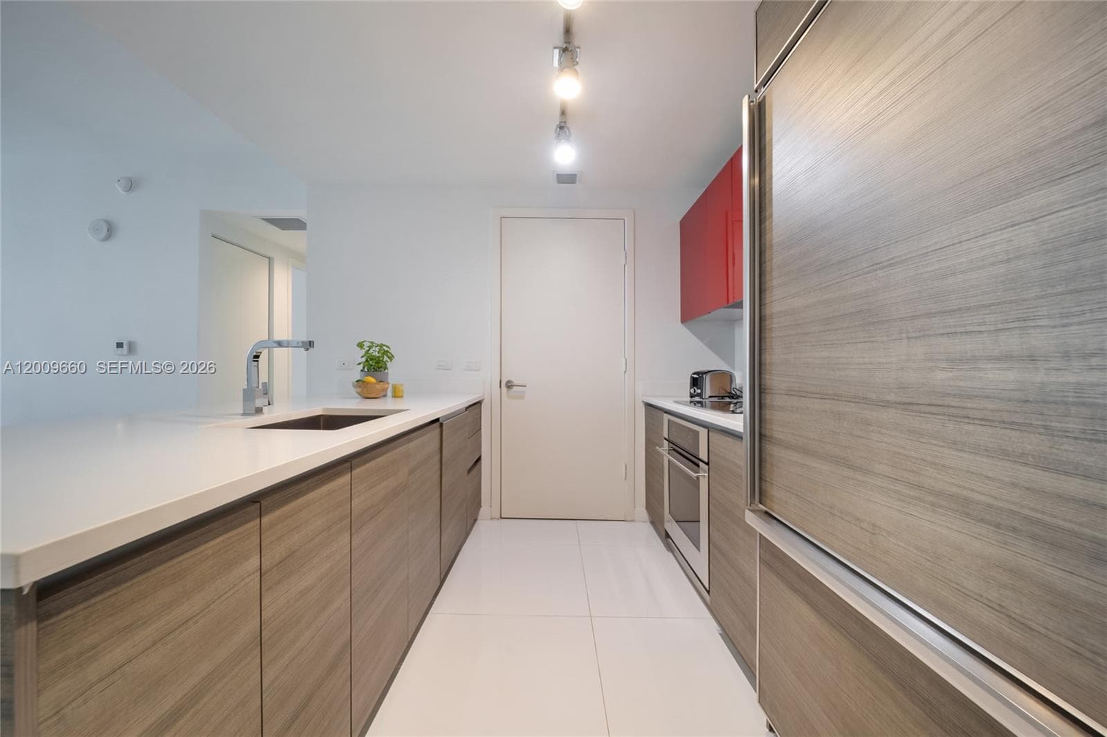 1100 Miami Ave # 2808, Miami FL 33130 — 3