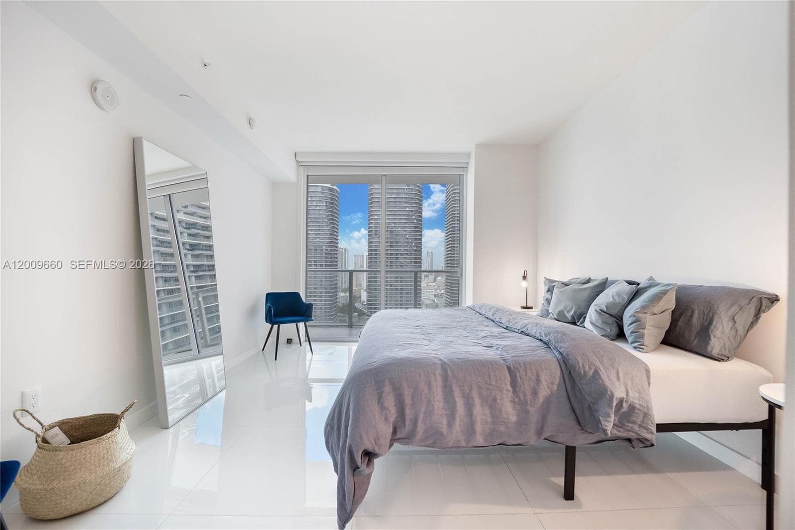 1100 Miami Ave # 2808, Miami FL 33130 — 10