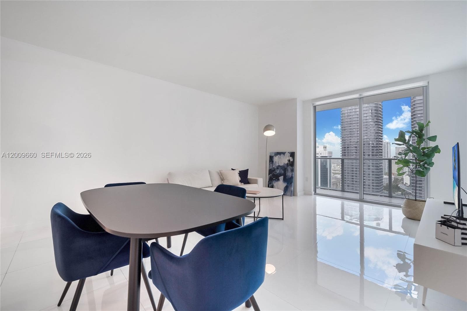 1100 Miami Ave # 2808, Miami FL 33130 — 8