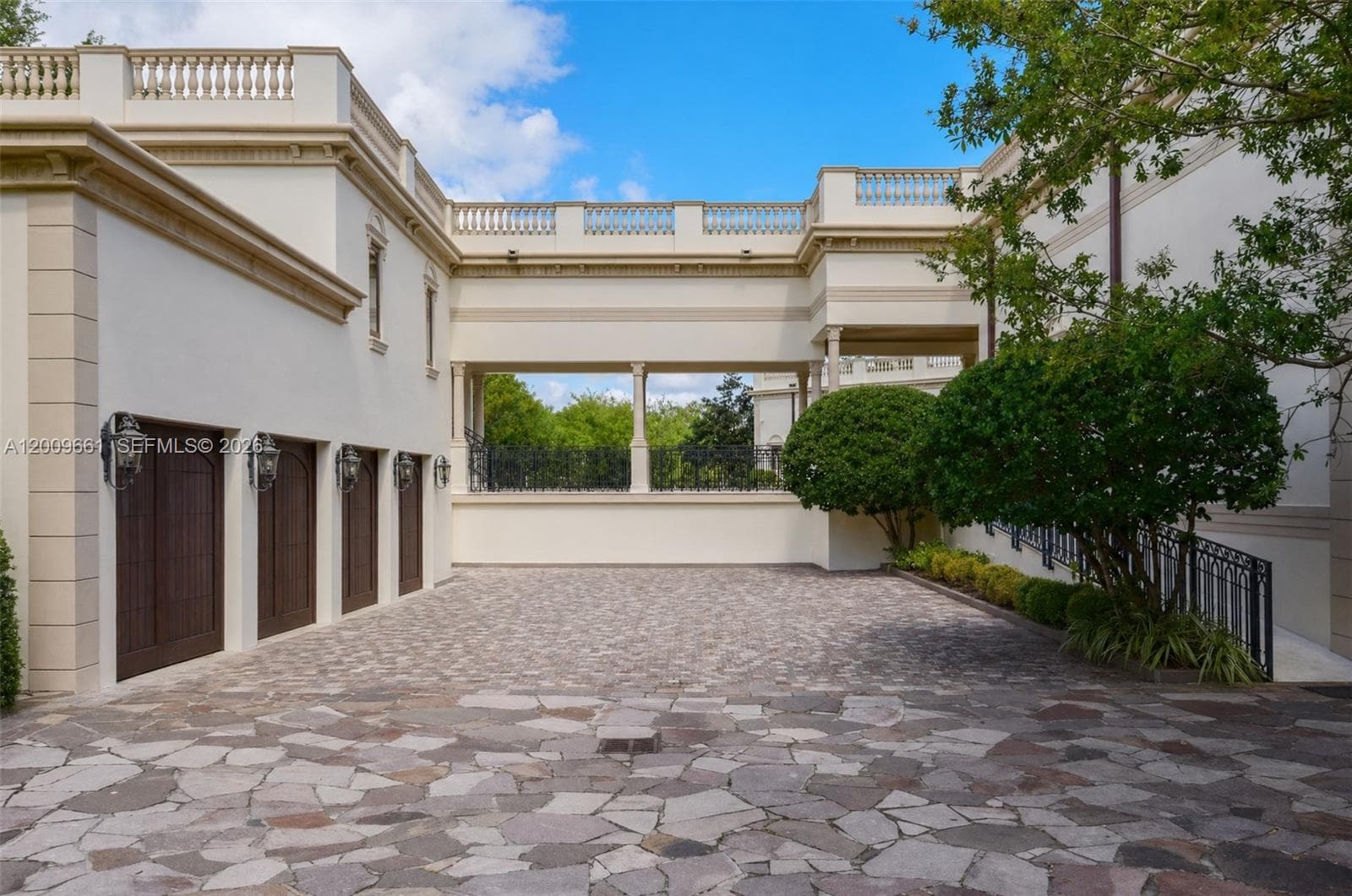5801 Moss Ranch Rd, Pinecrest FL 33156 — 32
