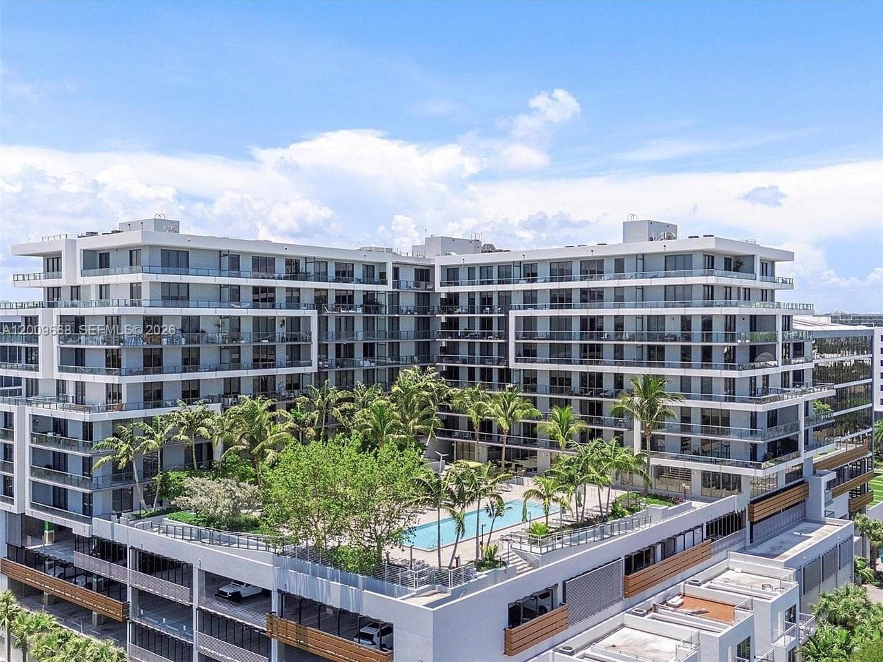 2960 NE 207th St # 904, Aventura FL 33180 — 29