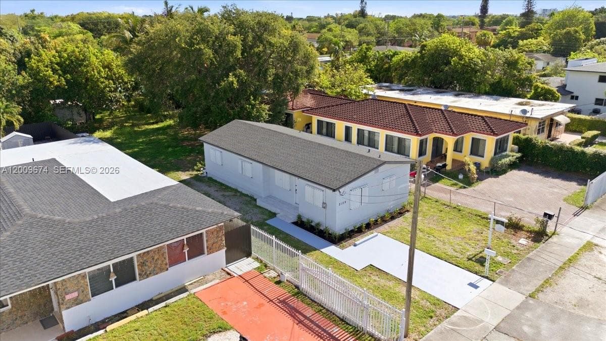2129 NW 59th St, Miami FL 33142 — 26
