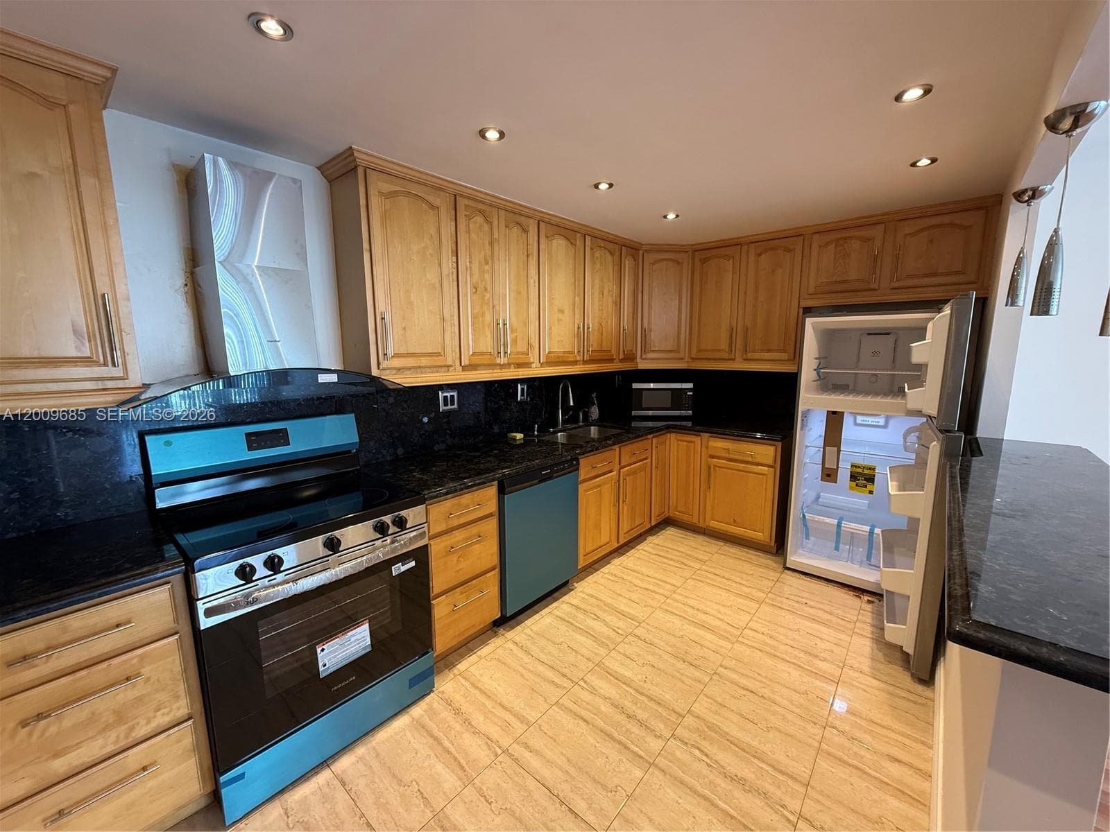 Oceanview Building B Cond, Sunny Isles Beach, FL — 6