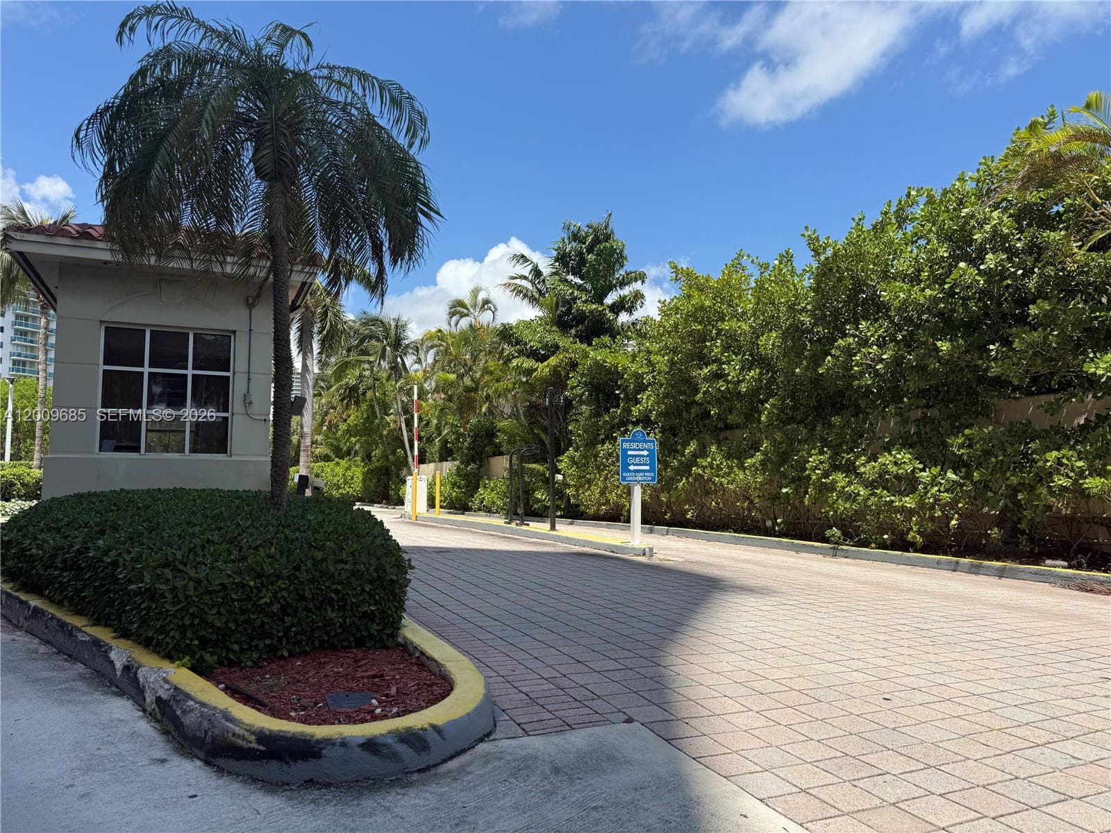 Oceanview Building B Cond, Sunny Isles Beach, FL — 25