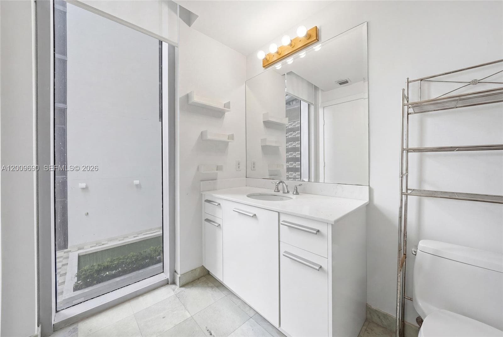 1050 Brickell Ave # 1002, Miami FL 33131 — 17