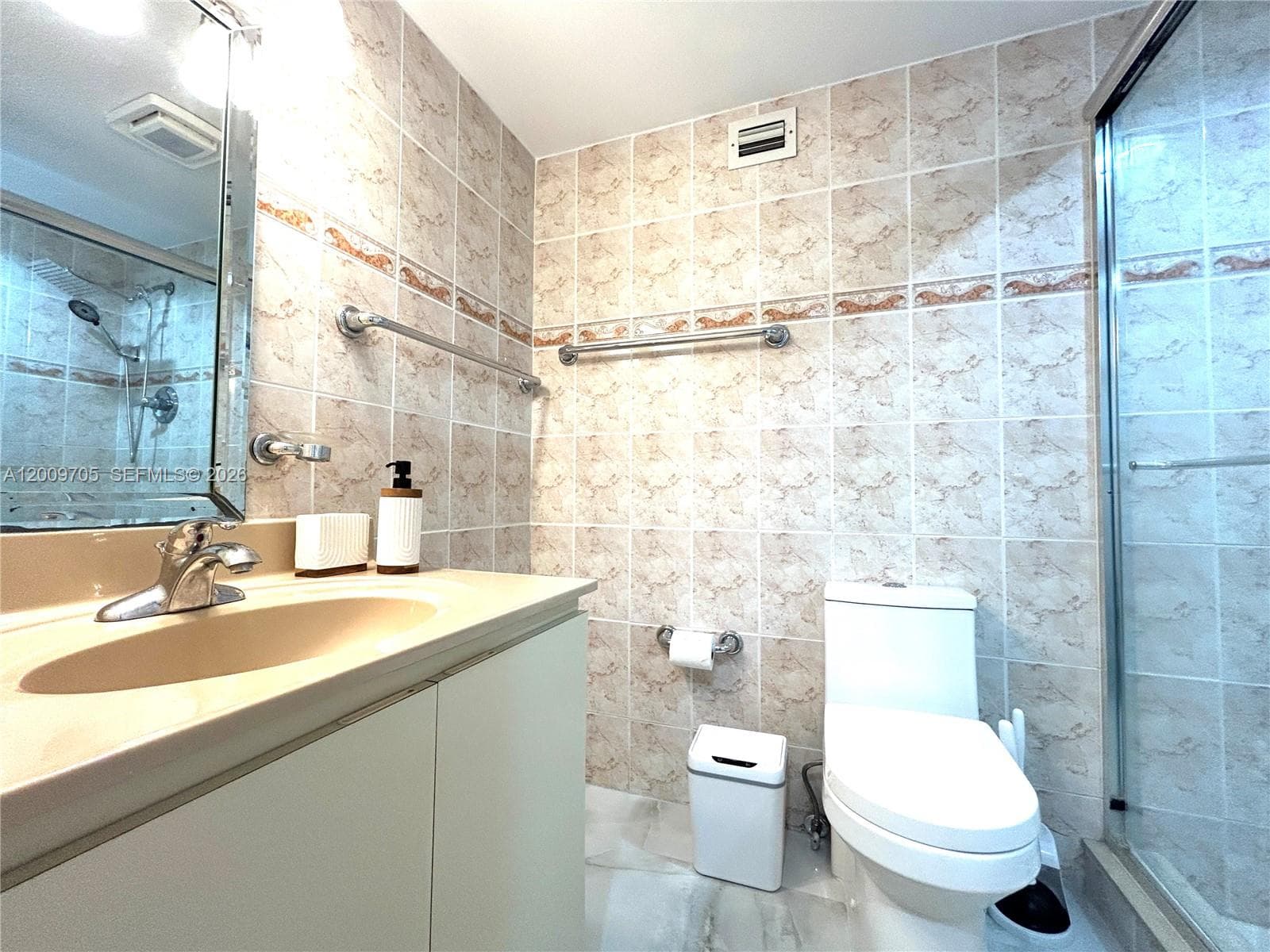 6039 Collins Ave # 1507, Miami Beach FL 33140 — 20