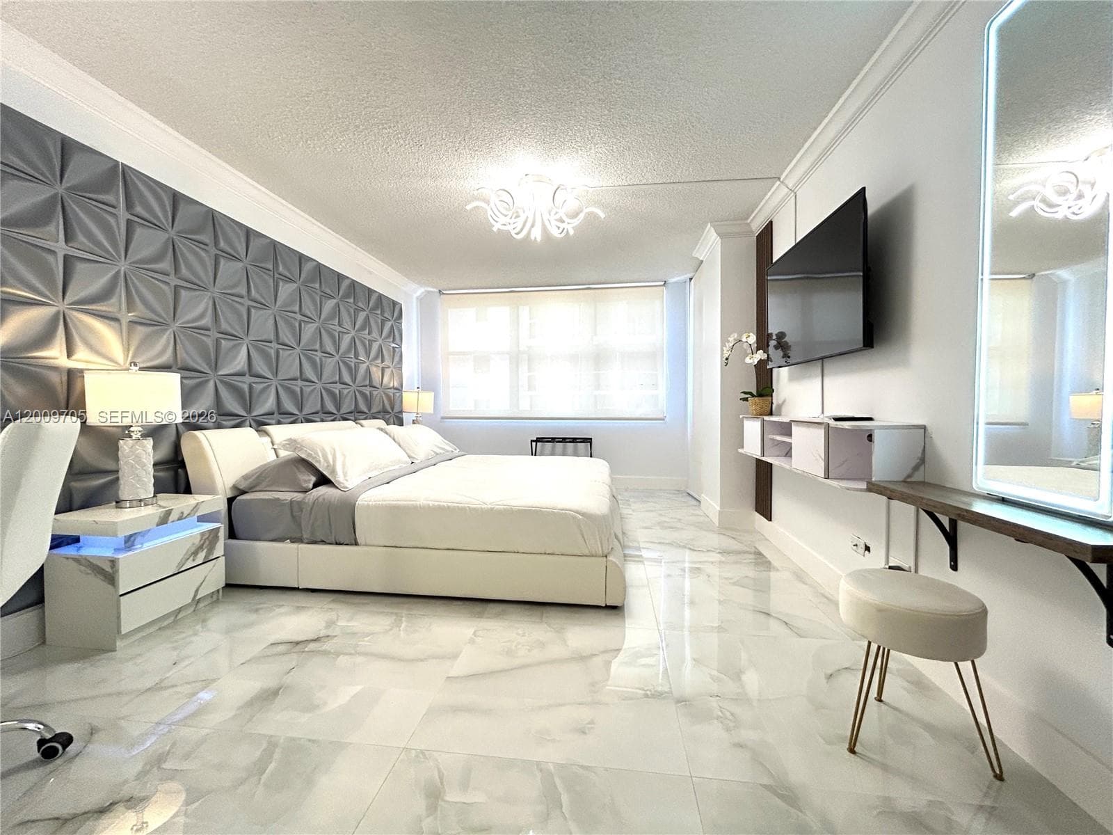 6039 Collins Ave # 1507, Miami Beach FL 33140 — 14