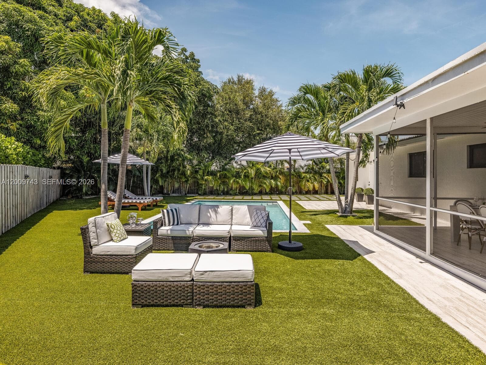 11504 NE 6th Ave, Biscayne Park FL 33161 — 71