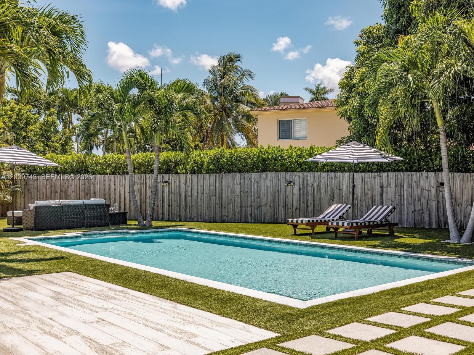 11504 NE 6th Ave, Biscayne Park FL 33161 — 65