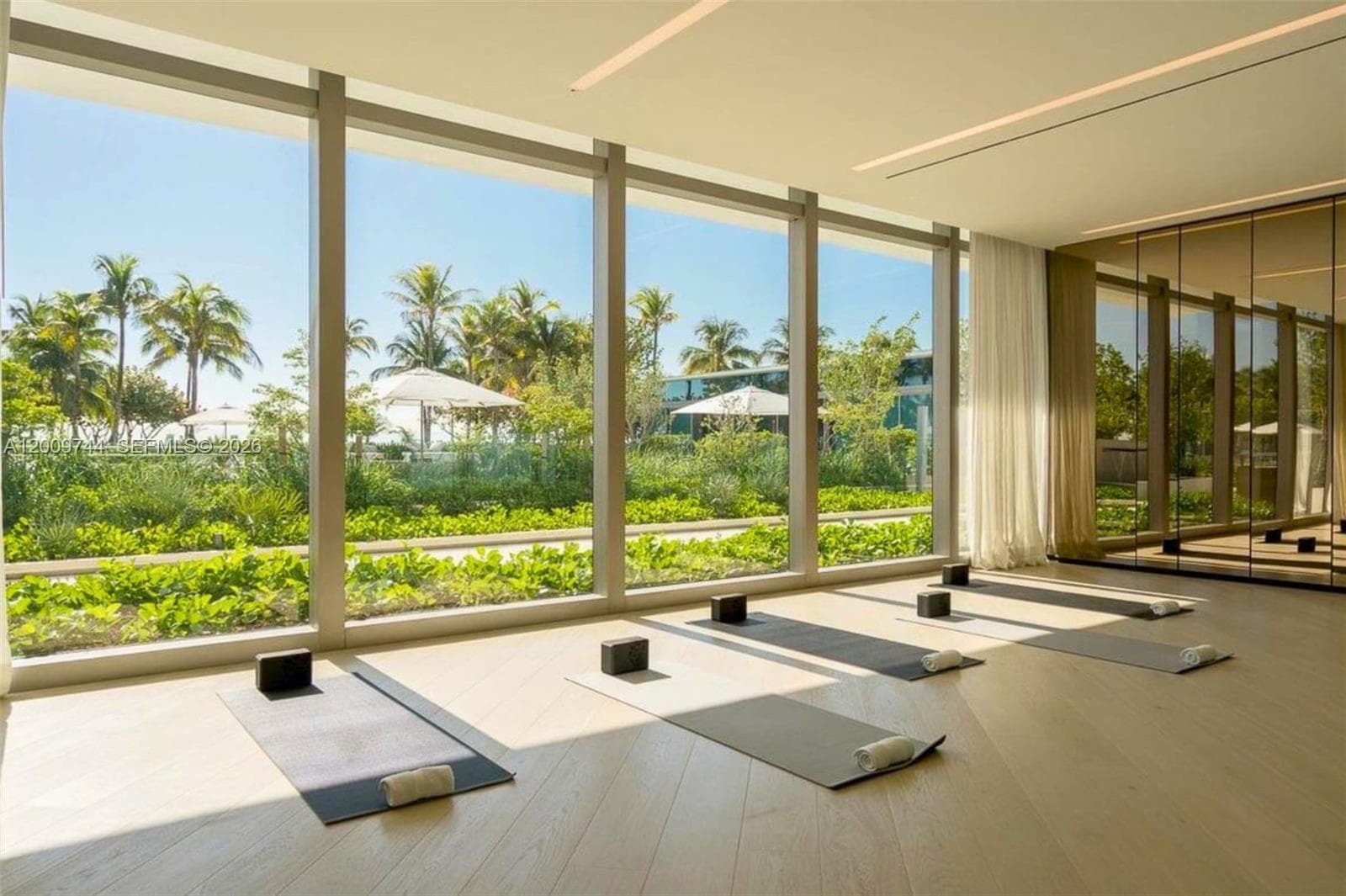 10201 Collins Ave, Bal Harbour FL 33154 — 50