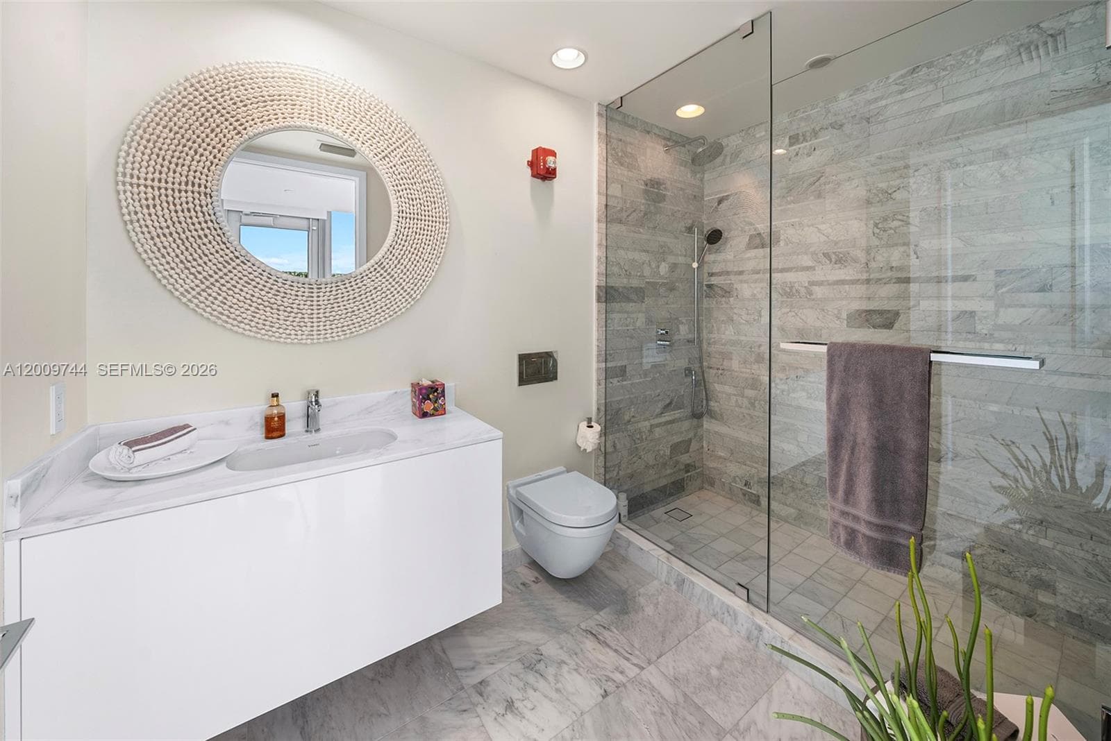 10201 Collins Ave, Bal Harbour FL 33154 — 21