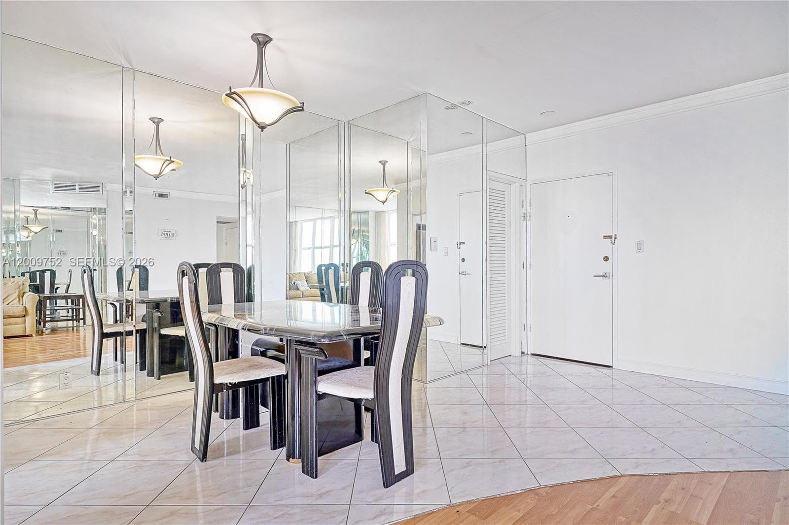 4747 Collins Ave # 1503, Miami Beach FL 33140 — 6