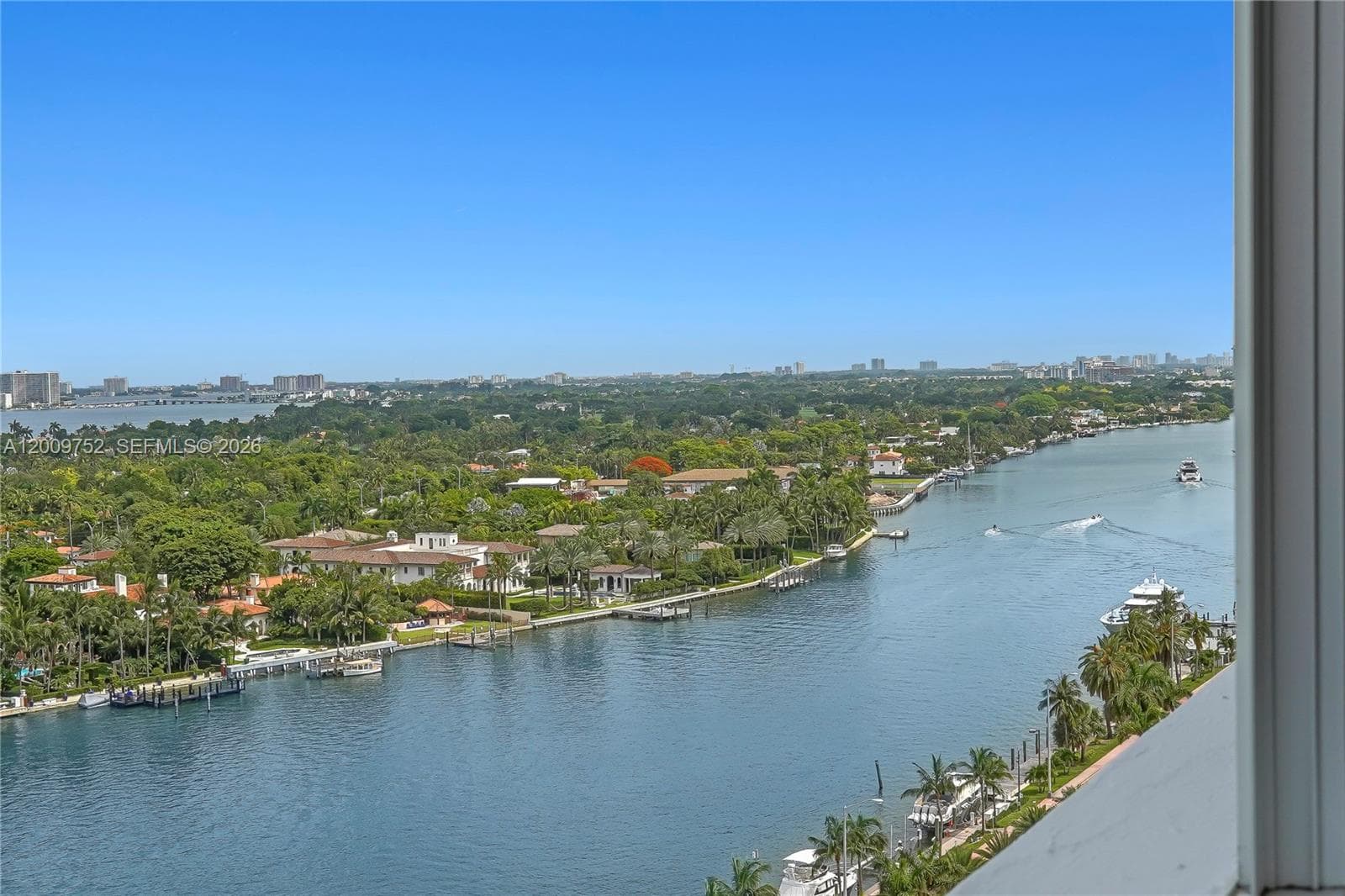 4747 Collins Ave # 1503, Miami Beach FL 33140 — 3
