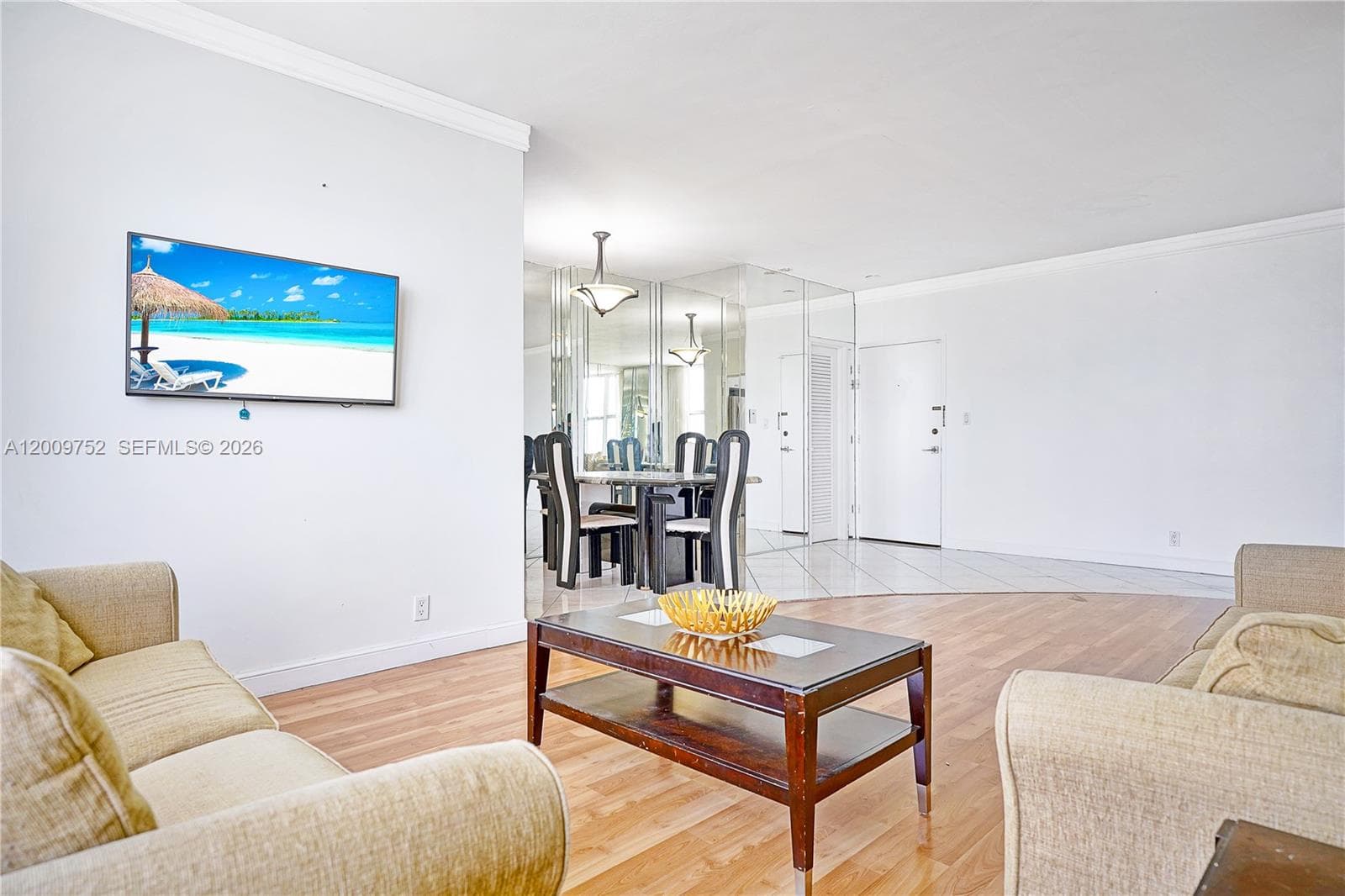 4747 Collins Ave # 1503, Miami Beach FL 33140 — 5
