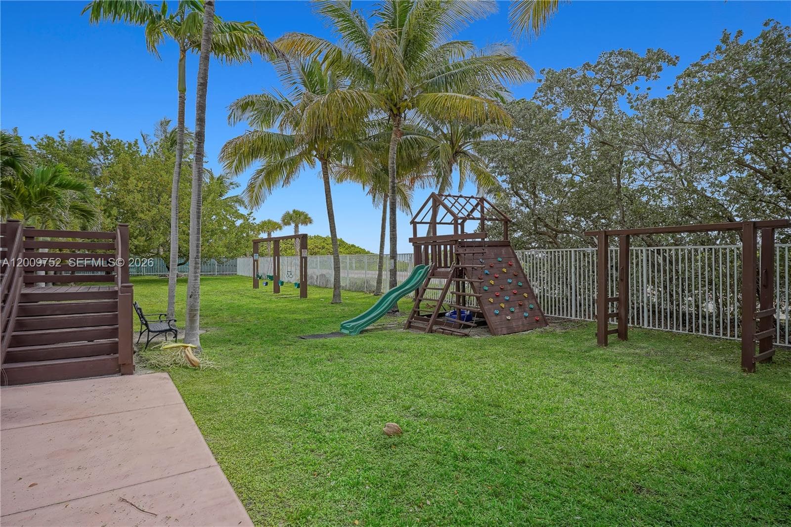 4747 Collins Ave # 1503, Miami Beach FL 33140 — 18