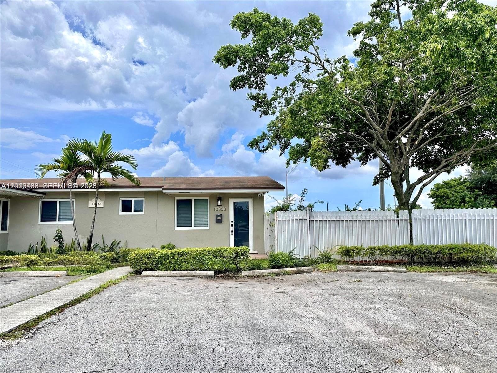 10303 NW 35th Pl, Miami FL 33147 — 1