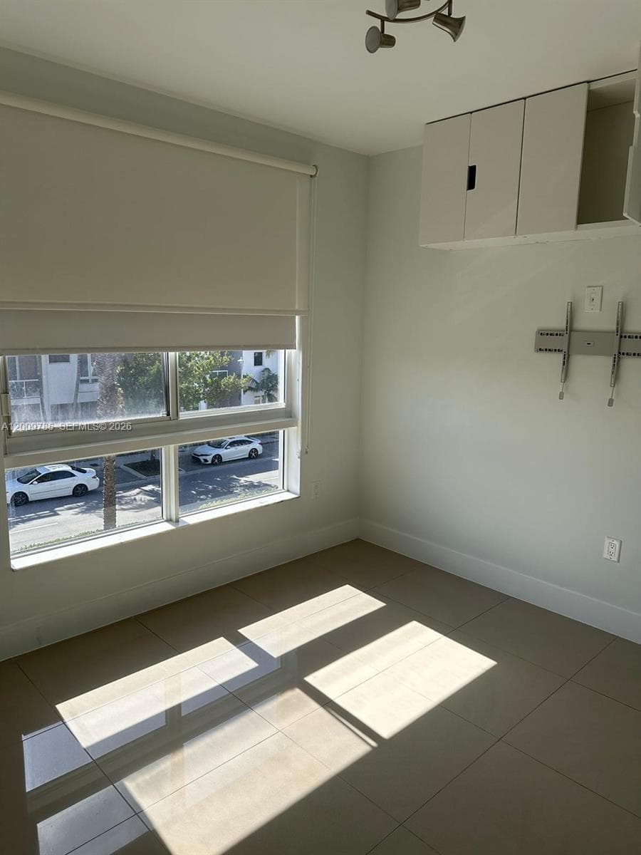 10471 NW 66th St, Doral FL 33178 — 14