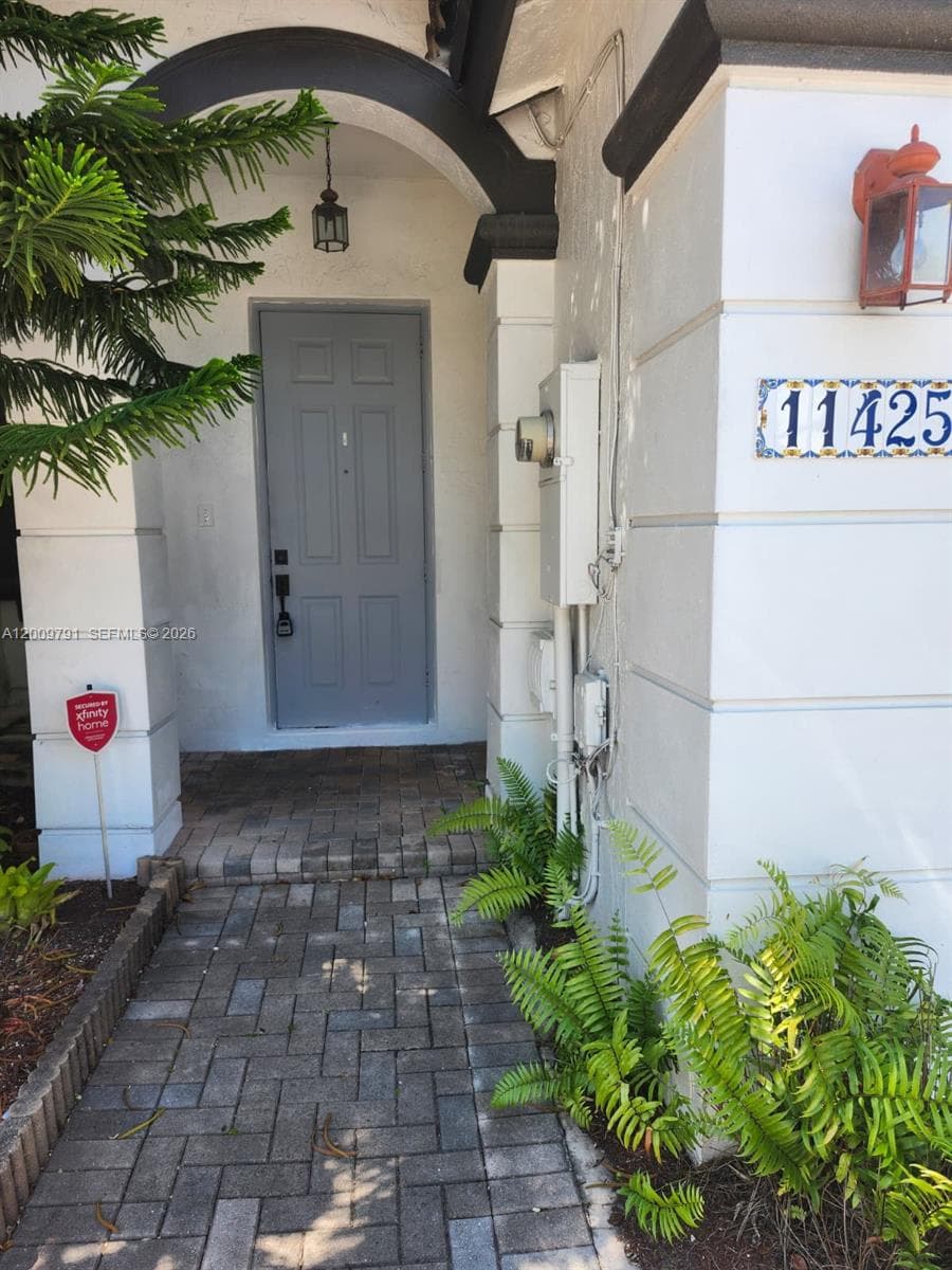 11425 NW 76th Ter # 0, Doral FL 33178 — 5
