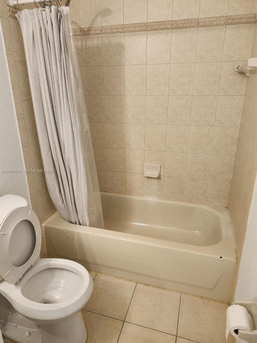 11425 NW 76th Ter # 0, Doral FL 33178 — 35