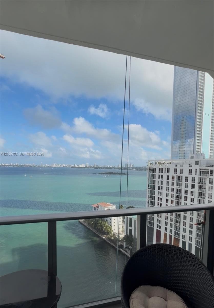 460 NE 28th St # 2001, Miami FL 33137 — 50