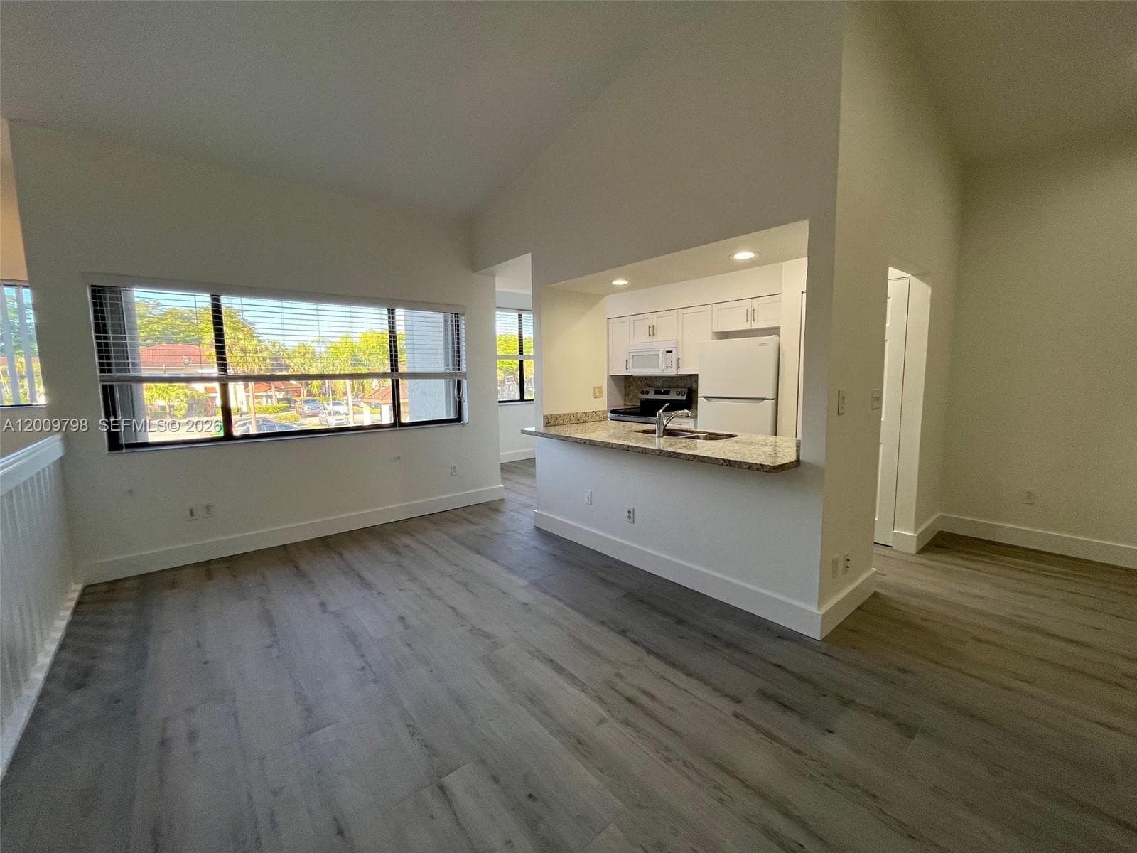 Esprit Condo, Miami, FL — 4